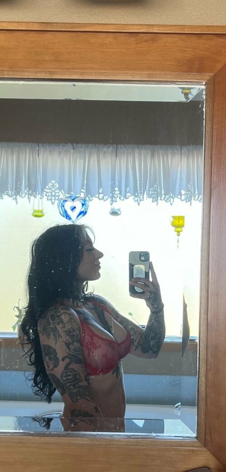 sinnersafina model perfect picture