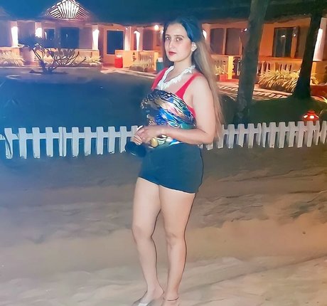 Aniza Hazel star adult images