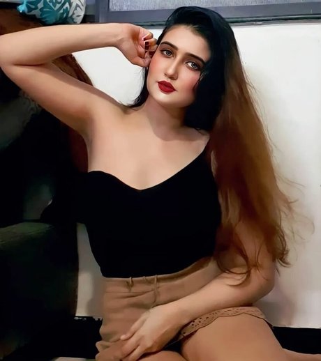 blonde shemale onlyfans free nude images