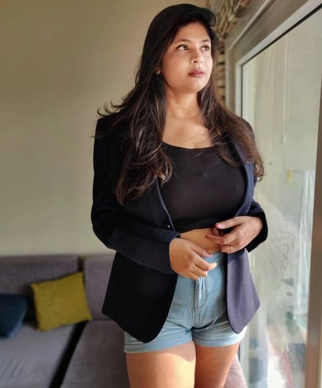 Tassels and Trails erotic pornstar pics