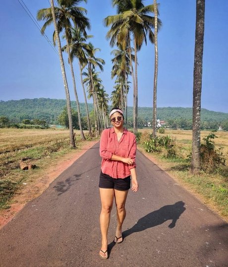 Tassels and Trails art model picture