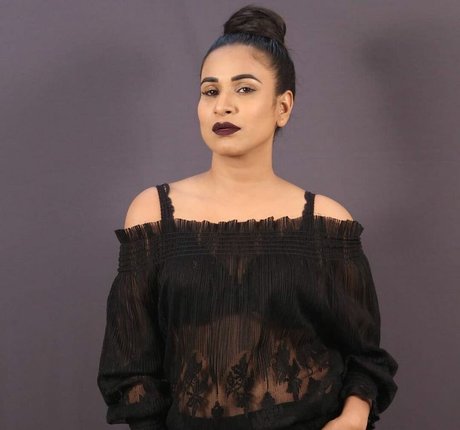 Muskaan Agarwal star erotic galleries