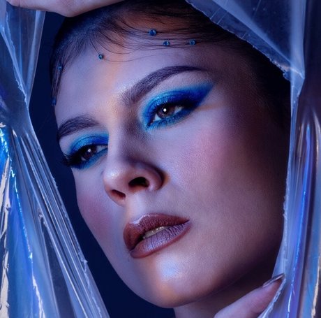 madame clarisse sexy model gallery