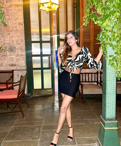 Akshita Dutta pornstar beautiful pics