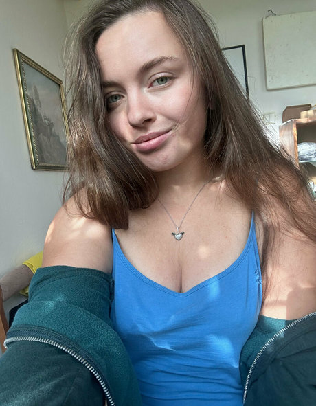 miraclefree star naked galleries