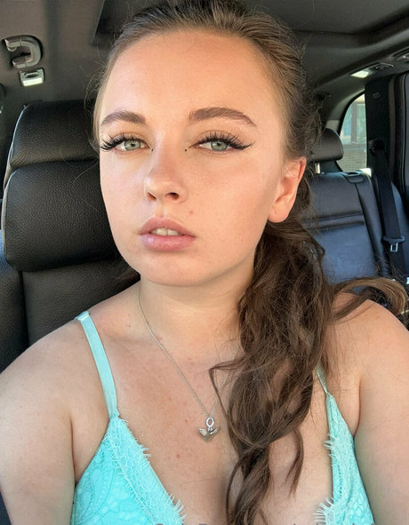 miraclefree pretty pornstar gallery