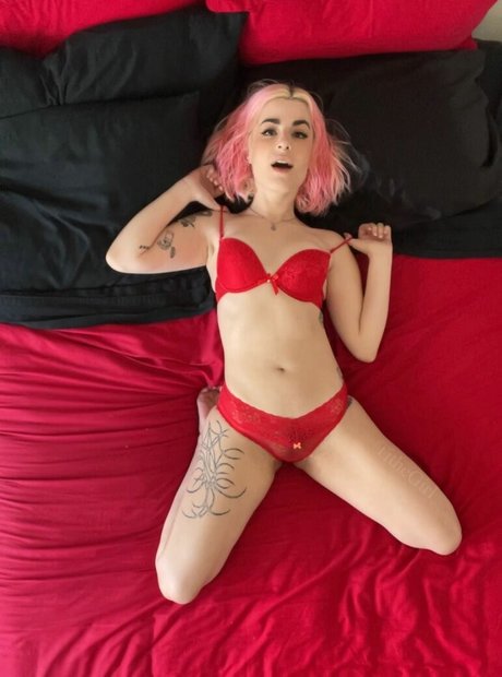 blonde secretary onlyfans hot nude pictures