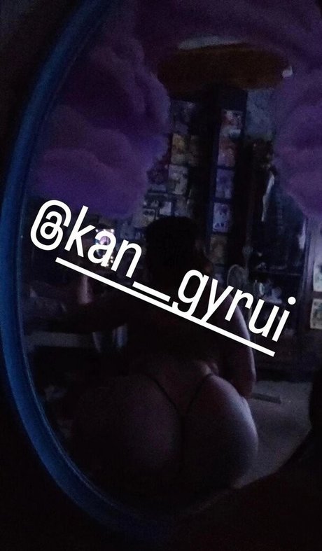 Midori model erotic picture