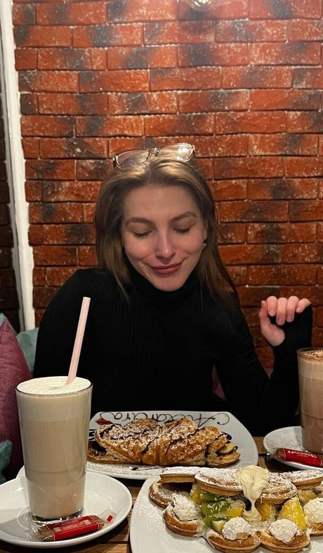 abby roseee adult actress pics