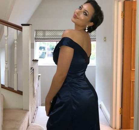 Lydia Harrison nude model images