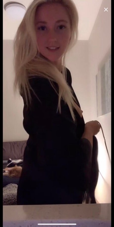 Paige Loren adult star img