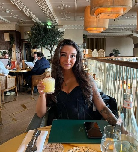 big ass lingerie onlyfans hot naked pic