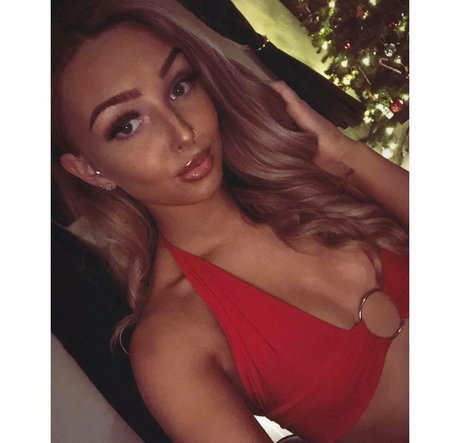 blonde deepthroat onlyfans sexy pictures