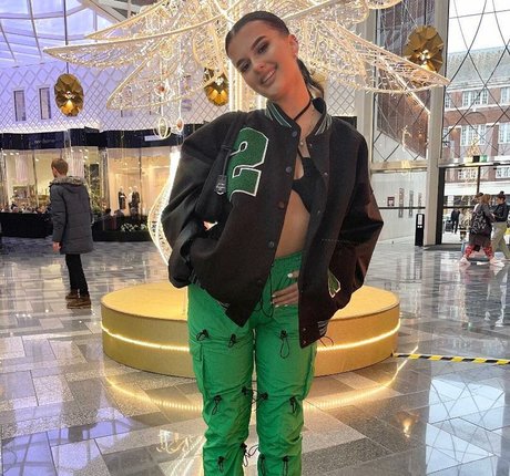 Isabella Evans pornstar perfect image