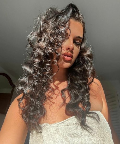 Isabella Evans naked model pictures