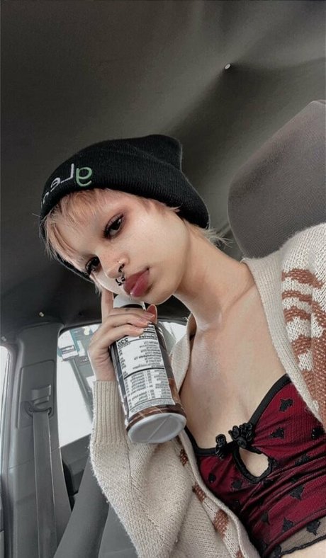 salemsuxxx xxx model photo