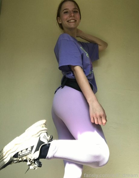 lolli dream sexy star image