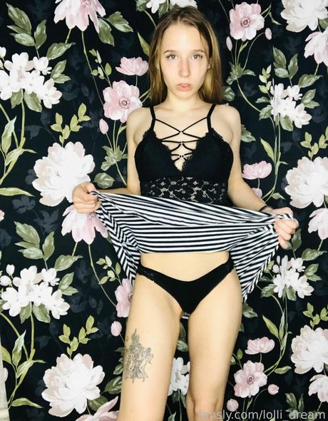 lolli dream model adult pics