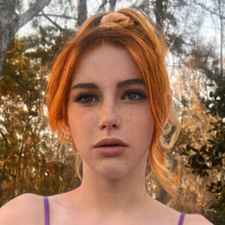 Rylieeee_ model erotic picture