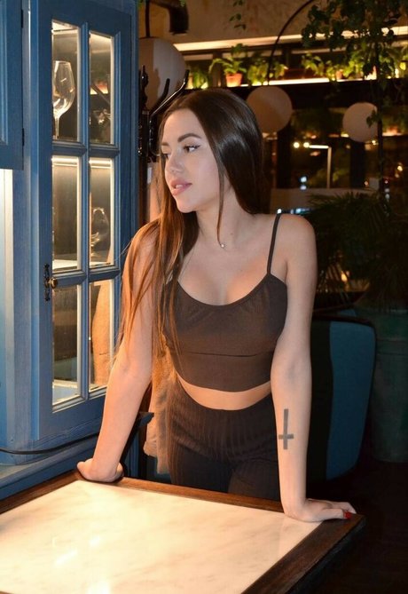 sofiasunny nude actress pic