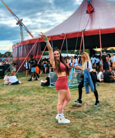 Sophia Ellis pornstar pretty pics