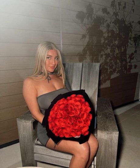 Trinityy Rain pornstar nude pictures