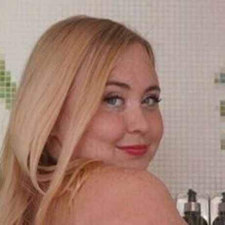 Niki Peacock adult model galleries