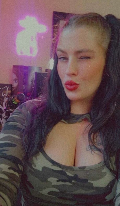 MissBabyDoll89x perfect model photo