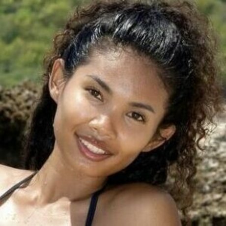 Manirat erotic pornstar pics