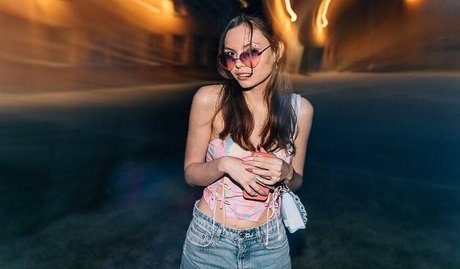 emilycutee sex model pic