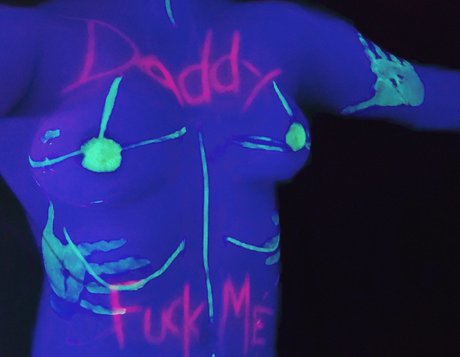 BlueHuneyDew model high quality images