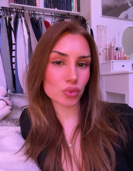 Carmen Blair porn star img