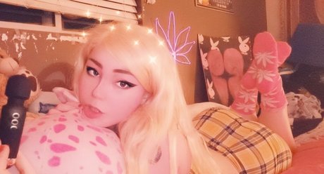 petite slut onlyfans free photo