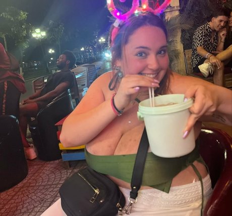 Raphaela S star pretty image