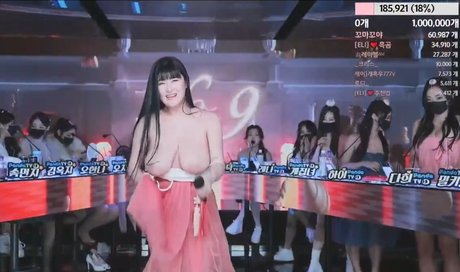 blonde secretary onlyfans porn pics