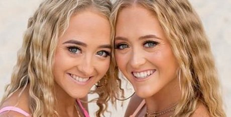 Rybka Twins nice pornstar img