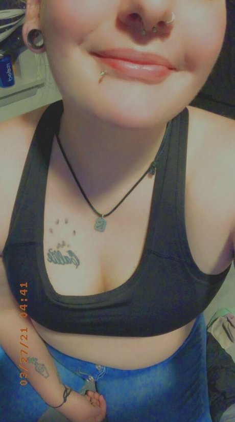 viezu model erotic photo