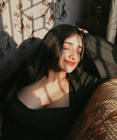 Ruchika Tandon nude actress img