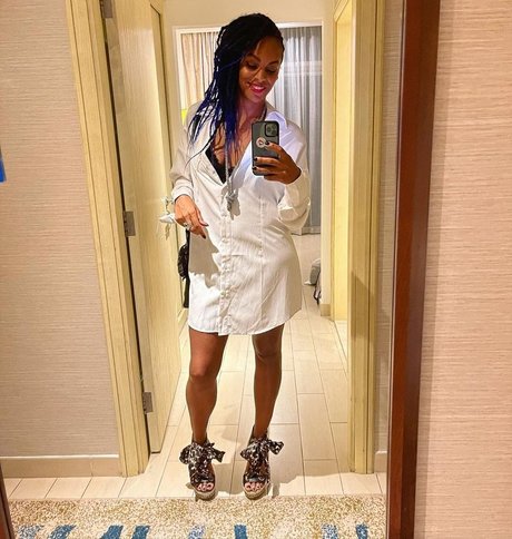 Lucy Hedges model free image