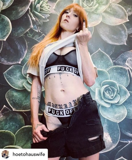 Hoetohauswife star xxx galleries