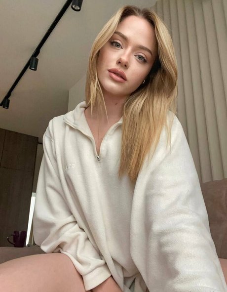 sirenalips pornstar free pictures