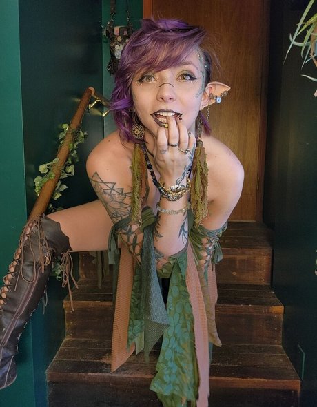 Mavissky nice actress image