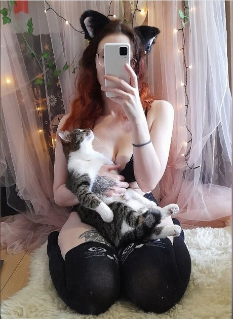 cinnachan hot actress gallery