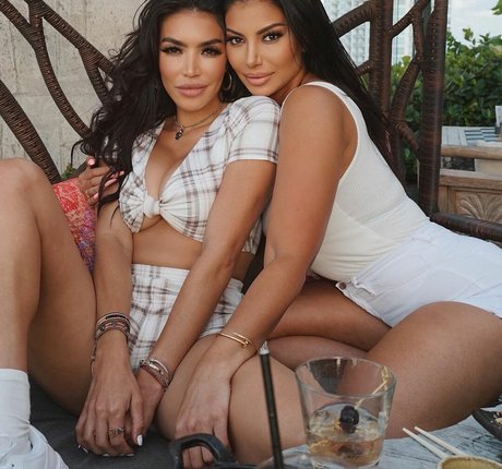 La Reina Shaw free star photos