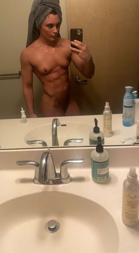 Tiffany Stratton Wwe hot actress pics