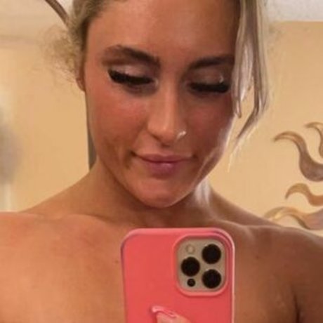 Tiffany Stratton Wwe pornstar exclusive image