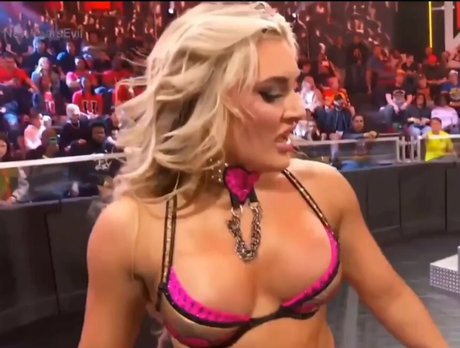 Tiffany Stratton Wwe nude star pics