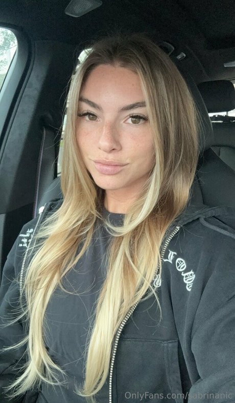 Sabrina Nic star perfect photos