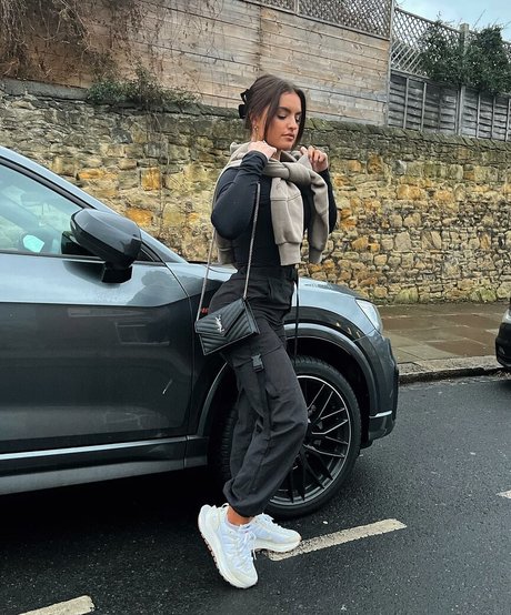 MIA GREEN star nude img