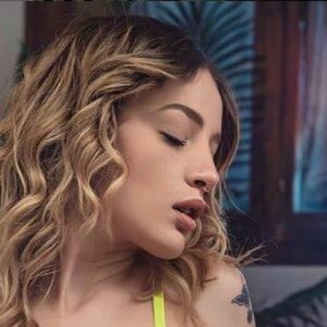 Kiara Cekici pretty actress pic